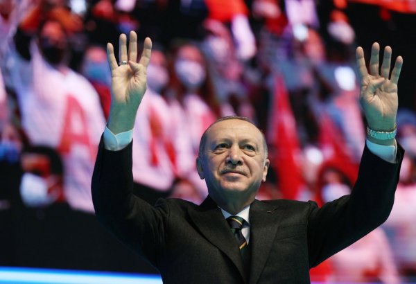 Эрдоган призвал инвесторов использовать возможности экономики Турции
