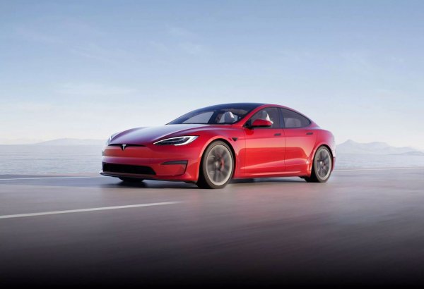 "Tesla" "Model S Plaid Plus" istehsalından imtina edib