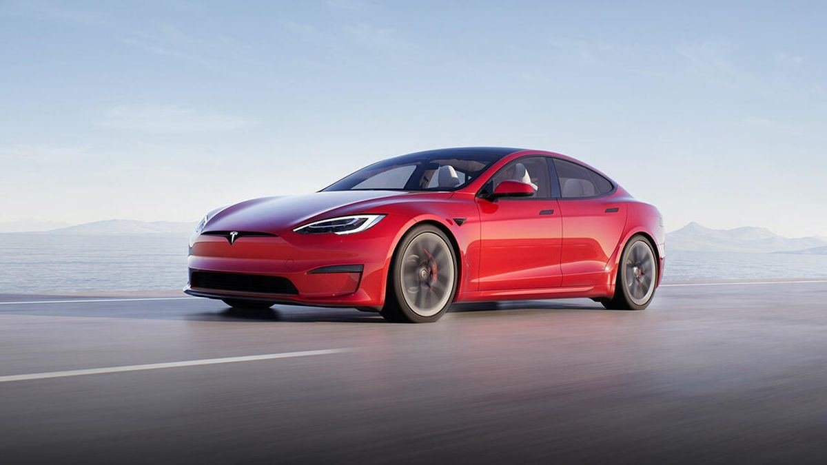 "Tesla" bir milyondan çox avtomobili geri çağırıb