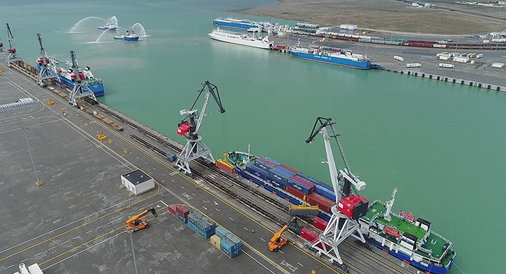 Бакинский порт играет важную роль транспортного хаба между Европой и Азией - гендиректор