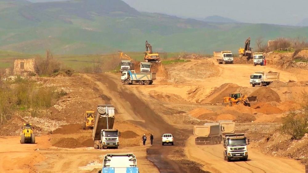 Азербайджан проводит масштабные восстановительные работы в Карабахе - экс-депутат парламента Израиля