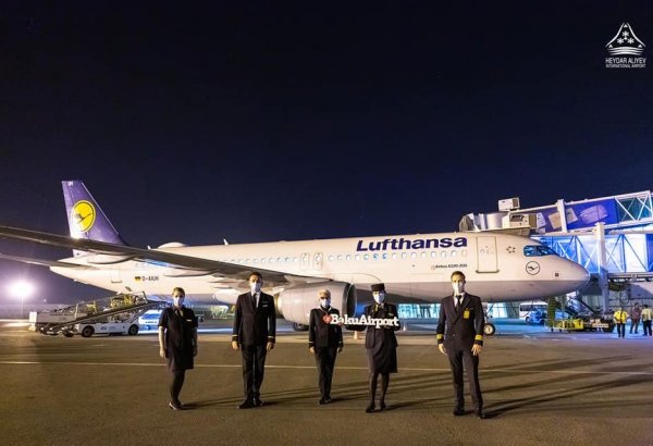 “Lufthansa” aviaşirkəti Bakıya uçuşlarını bərpa etdi