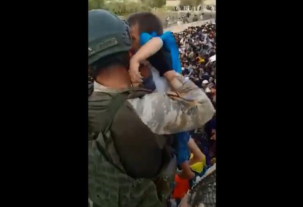 Azerbaijani peacekeepers rescue young child in Kabul