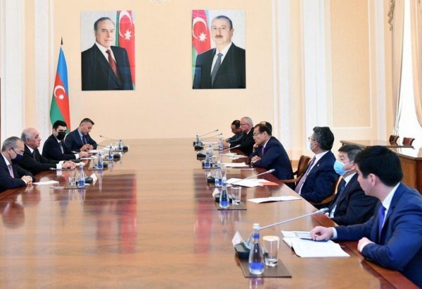 Премьер-министр Азербайджана встретился с делегацией Тюркского совета
