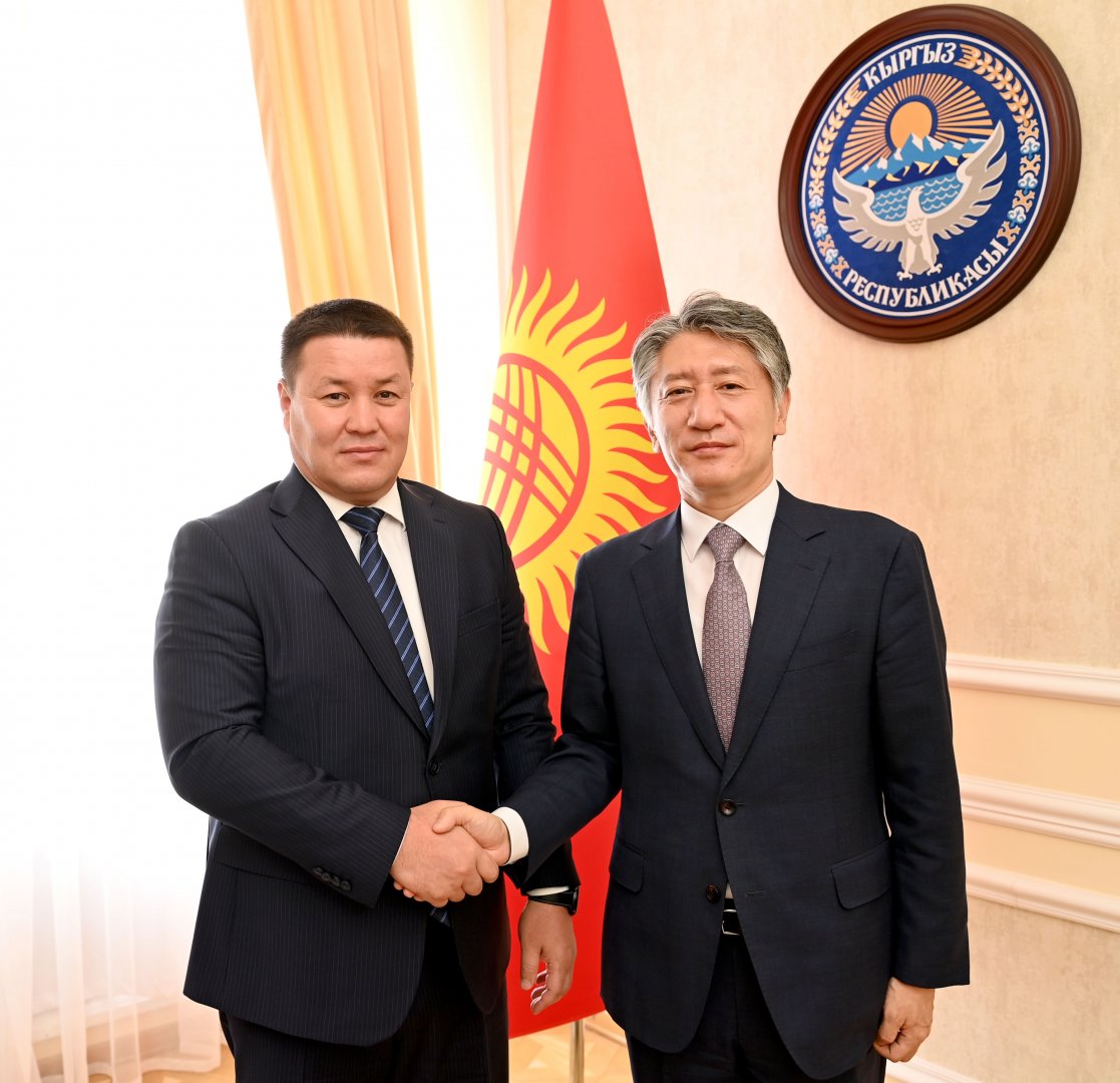 Жогорку Кеңештин төрагасы Кореянын Кыргызстандагы элчисин кабыл алды