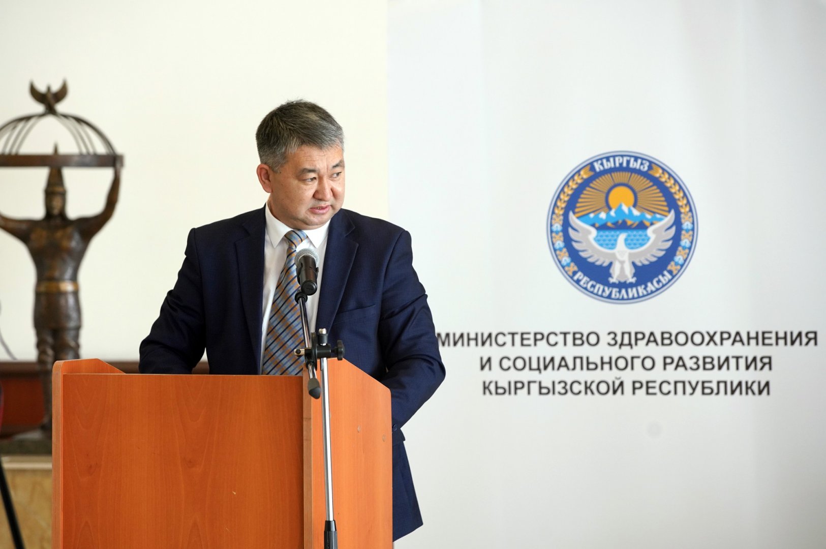 Кыргызстанга AstraZeneca вакцинасынын 55,2 миң дозасы келди