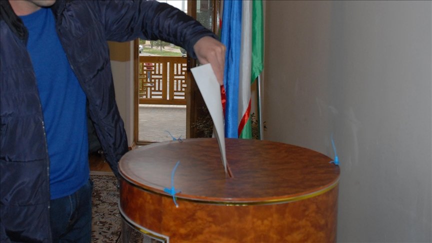 Özbekistan'da cumhurbaşkanlığı seçimleri için erken oy kullanma süreci başladı