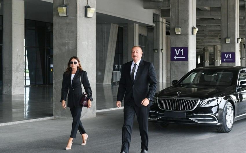 Президент Ильхам Алиев и Первая леди Мехрибан Алиева ознакомились с ходом строительства Зангиланского международного аэропорта