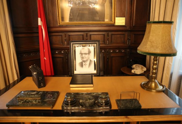 Ermeni teröristlerce şehit edilen Büyükelçi Tunalıgil Viyana'da anıldı