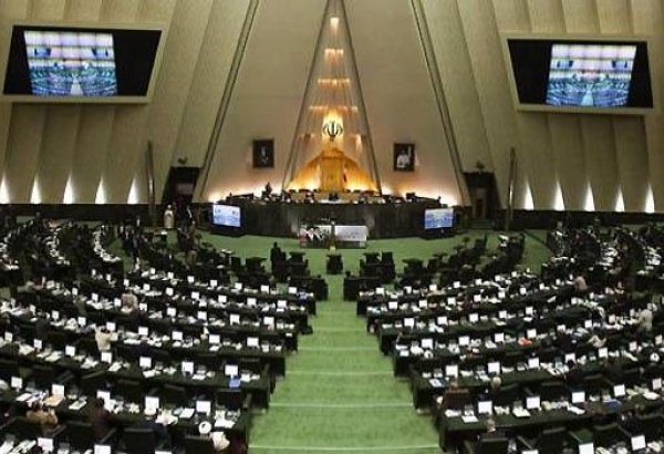 İran parlamenti Xəzəryanı dövlətlərlə ticarət sazişini təsdiqləyib