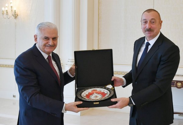 Azerbaycan Cumhurbaşkanı Aliyev, AK Parti Genel Başkanvekili Yıldırım'ı kabul etti