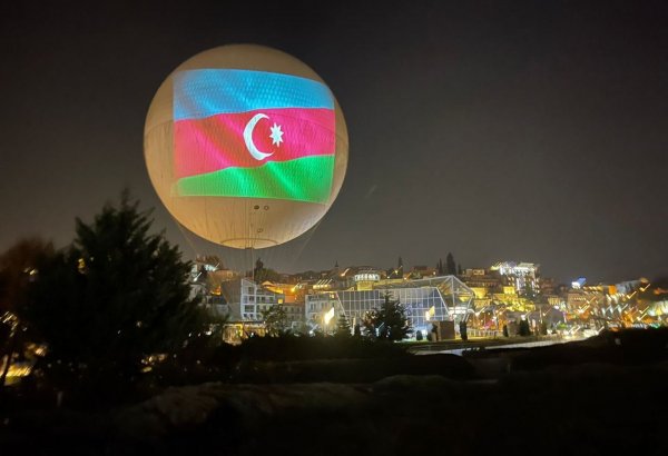 Tbilisidə üzərində Azərbaycan bayrağı təsvir olunmuş 600 ədəd şar havaya buraxılıb