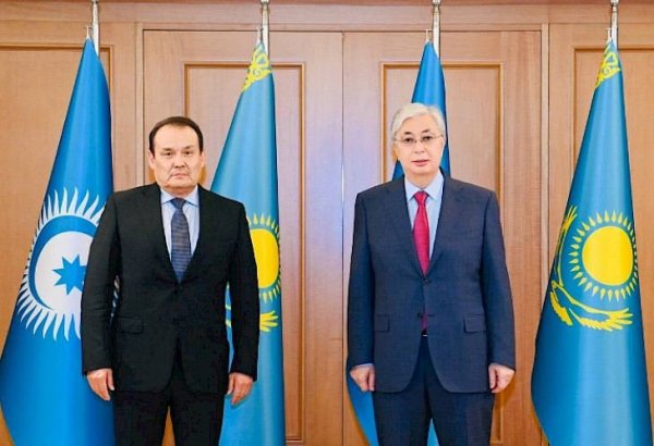 President of Kazakhstan meets with Secretary General of Turkic Council