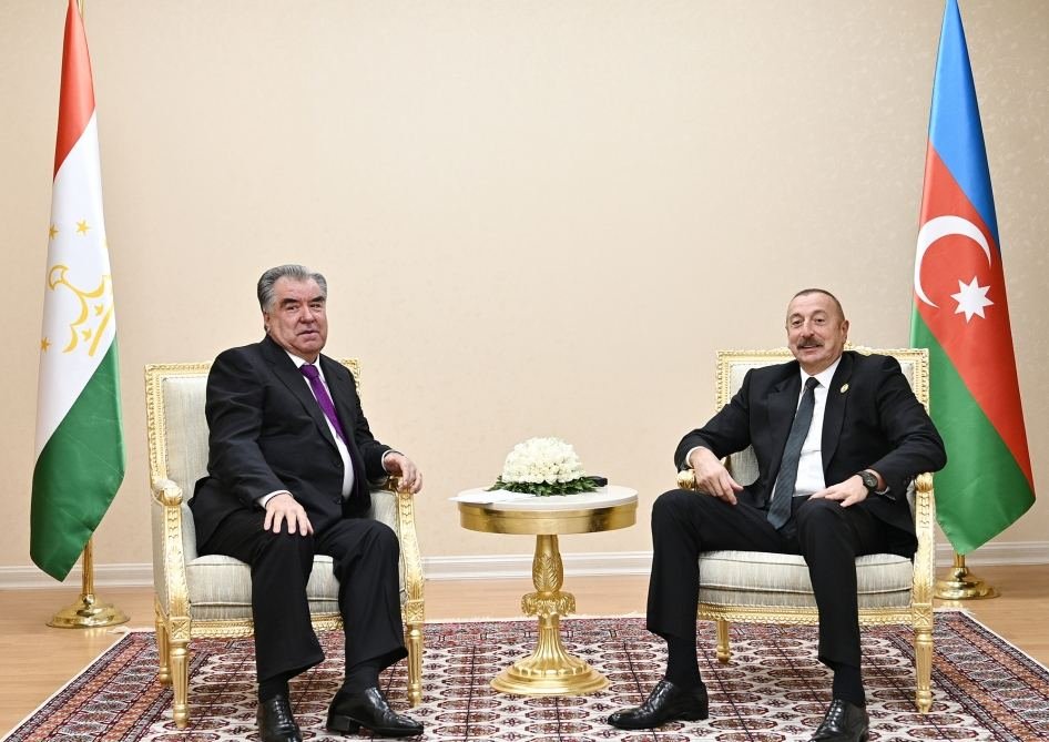 President Ilham Aliyev met with Tajik President Emomali Rahmon