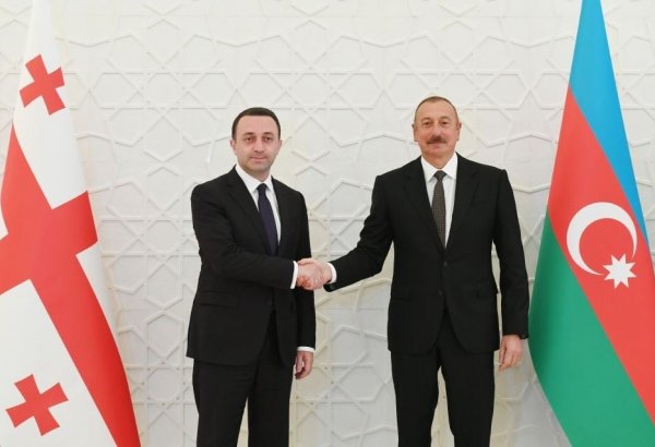 Georgian PM calls President Ilham Aliyev