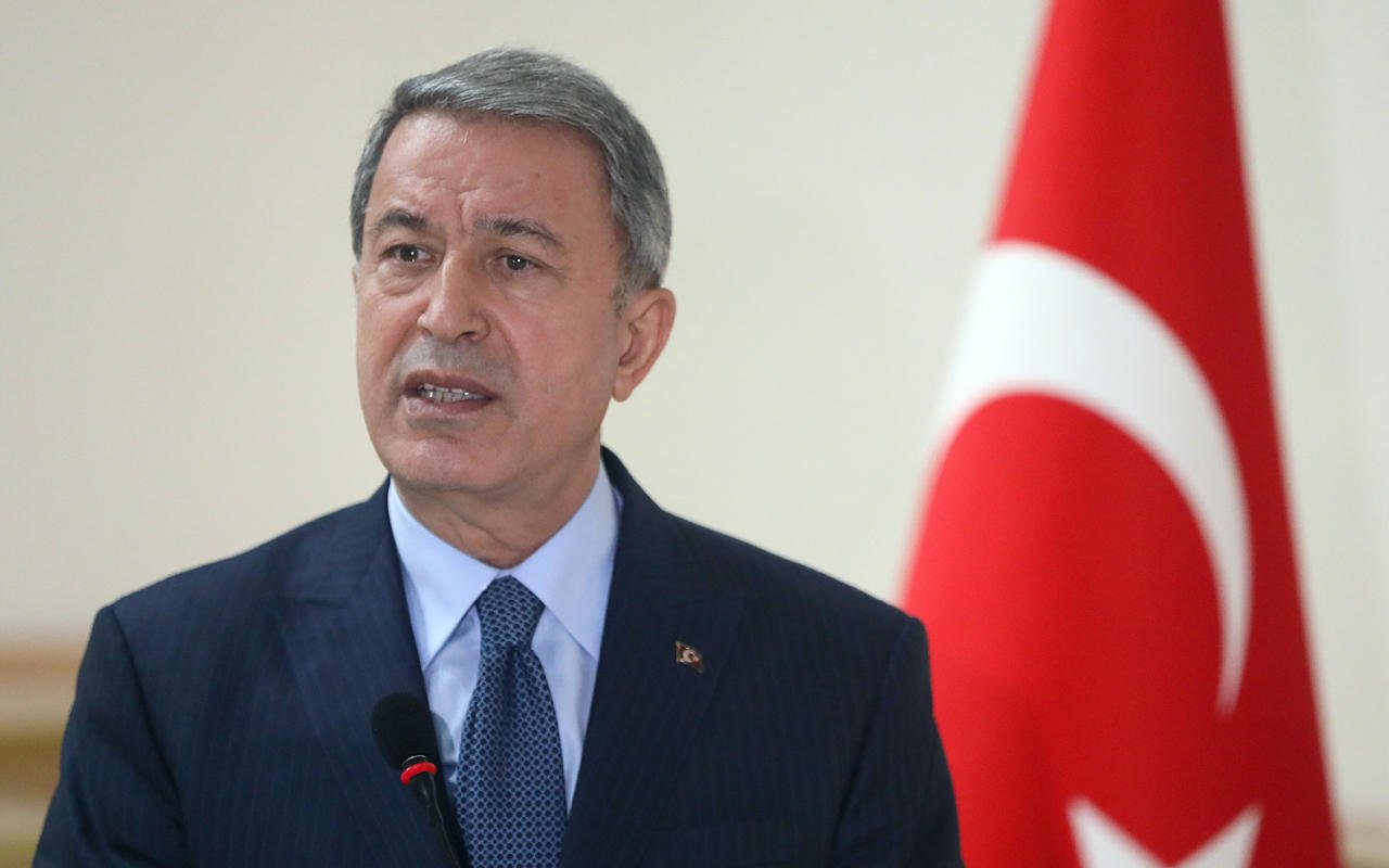 Турция прилагает все усилия для вклада в мир и стабильность на Кавказе - Хулуси Акар