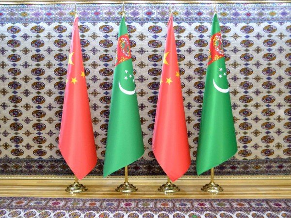 Türkmenistanyň Prezidenti Hytaý Halk Respublikasynyň Adatdan daşary we Doly ygtyýarly ilçisini kabul etdi