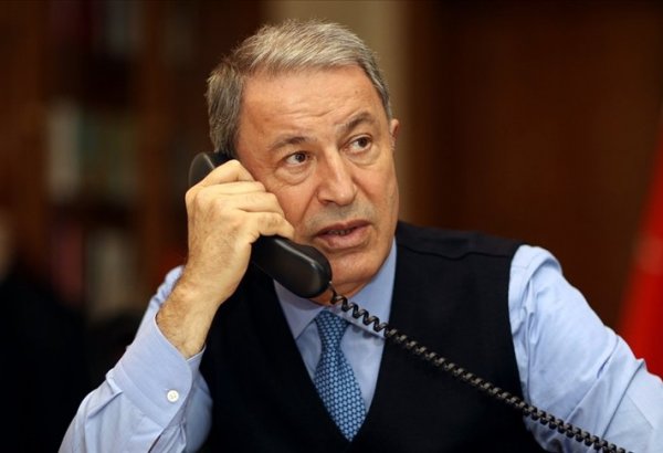 Bakan Akar'dan Azerbaycan Savunma Bakanı Hasanov'a taziye telefonu