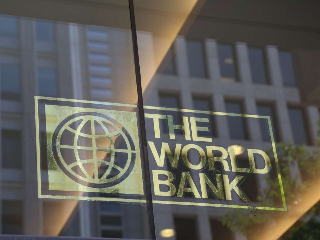 Dünya Bankı Azərbaycanda ÜDM-in real artımı ilə bağlı proqnozlarını açıqlayıb