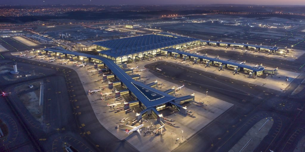 İstanbul Hava Limanı Avropanın ən işlək hava limanları arasında birinci yeri tutub