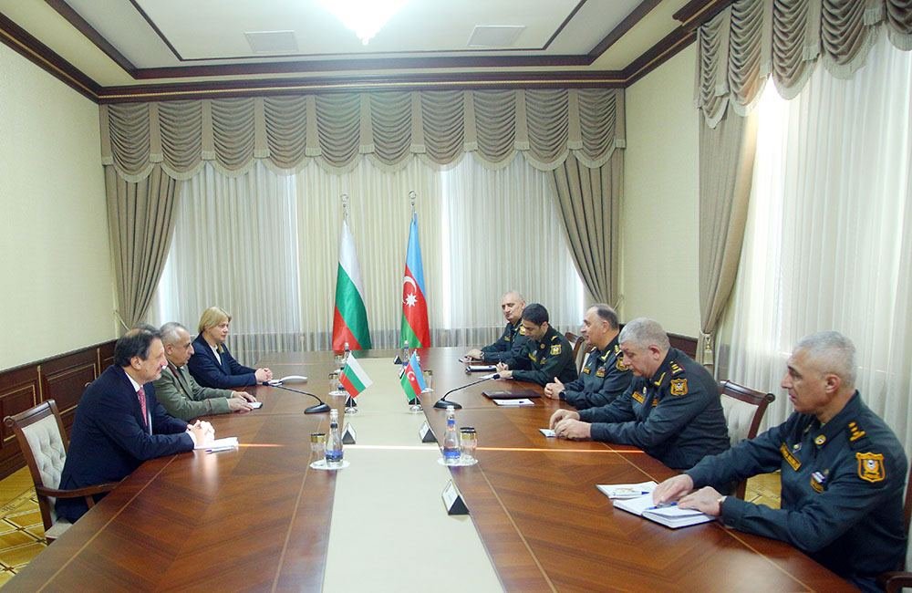 Chief of General Staff of Azerbaijani Army meets with Bulgarian delegation