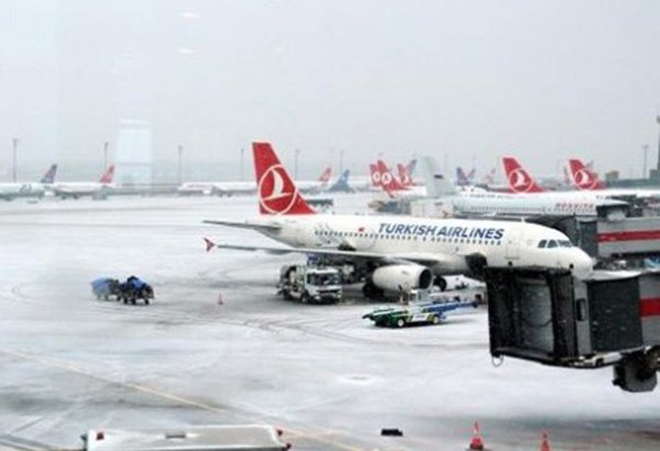 Istanbul Airport suspends all flights amid heavy snowfall