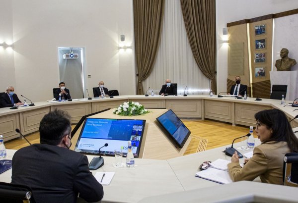 Azerbaijan, WB discuss ways to use wind energy potential of Caspian Sea