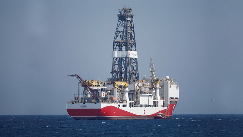 Газовые месторождения в Черном море освоят три турецких судна