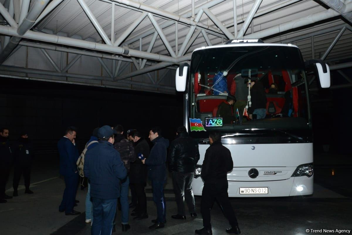 Автобус Баку-Шуша задержался из-за погодных условий