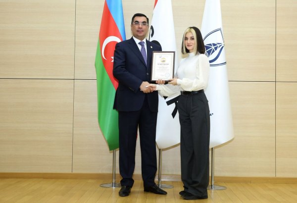 Еще двое студентов Бакинской высшей школы нефти удостоены стипендии имени Хошбахта Юсифзаде