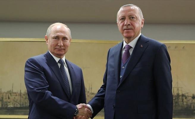 Путин поблагодарил Эрдогана за помощь в переговорах о вывозе украинского зерна