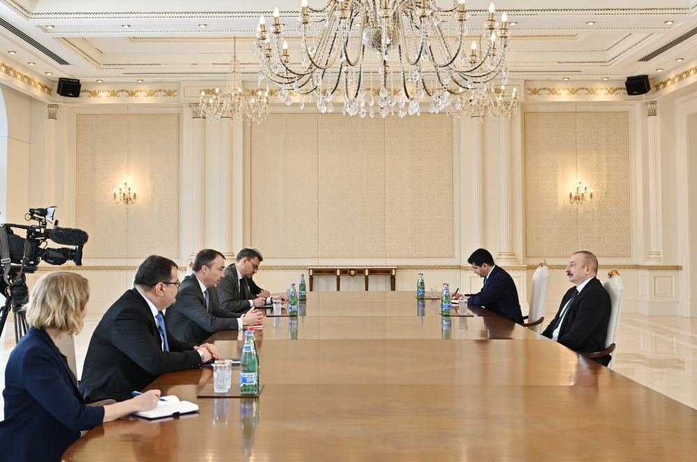 Президент Ильхам Алиев принял делегацию во главе со специальным представителем ЕС по Южному Кавказу
