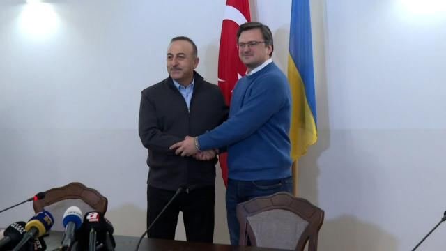 Çavuşoğlu ukraynalı həmkarı ilə telefonla danışıb