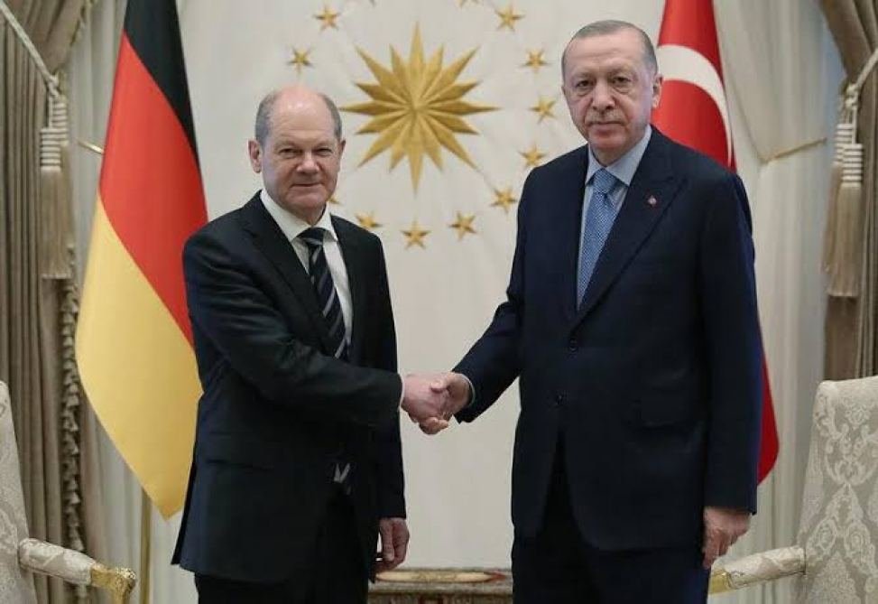 Канцлер Германии встретится с президентом Турции
