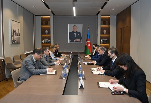 Ceyhun Bayramov Bolqarıstan xarici işlər nazirinin müavini ilə görüşüb (FOTO)