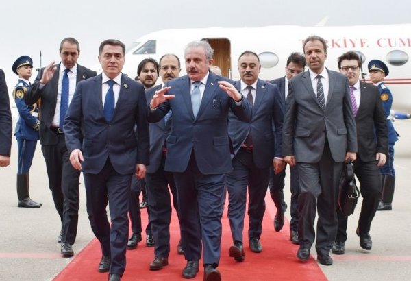 Председатель Великого Национального собрания Турции прибыл в Азербайджан (ФОТО)
