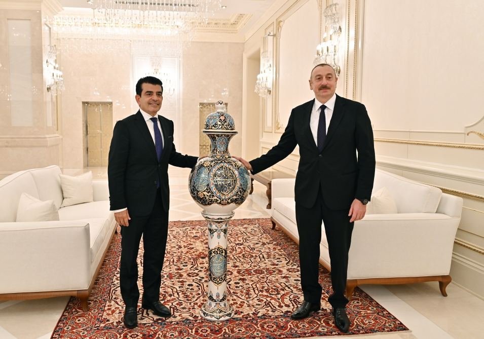 President Ilham Aliyev receives ICESCO Director General (PHOTO)