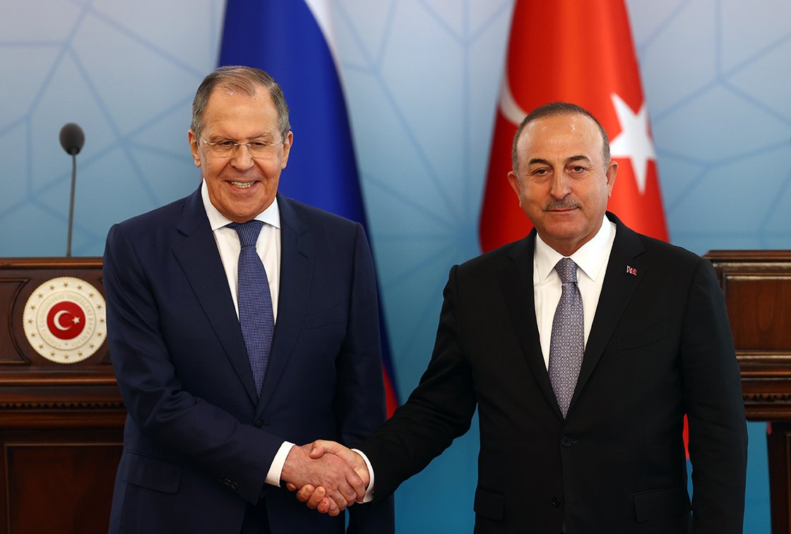 Turkish, Russian top diplomats discuss grain deal in phone call – source