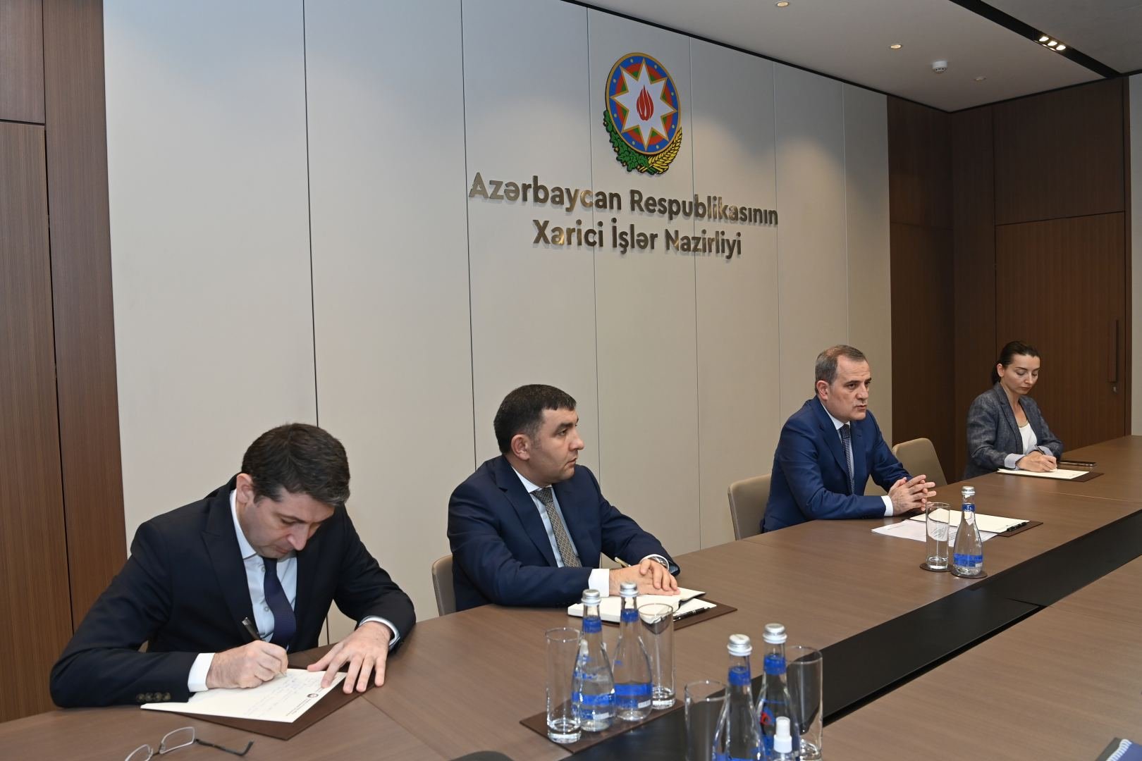 Azerbaijani foreign minister meets head of International Turkic Academy (PHOTO)
