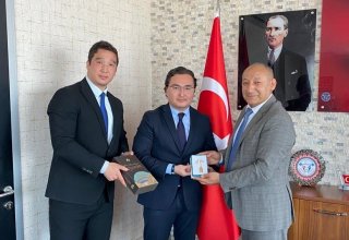 Kazak yetkililer, Türkiye Halter Federasyonunu ziyaret etti