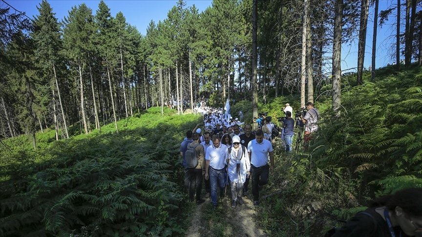Srebrenitsa kurbanları için yapılan "Barış Yürüyüşü"ne 5 bin kişinin katılması bekleniyor