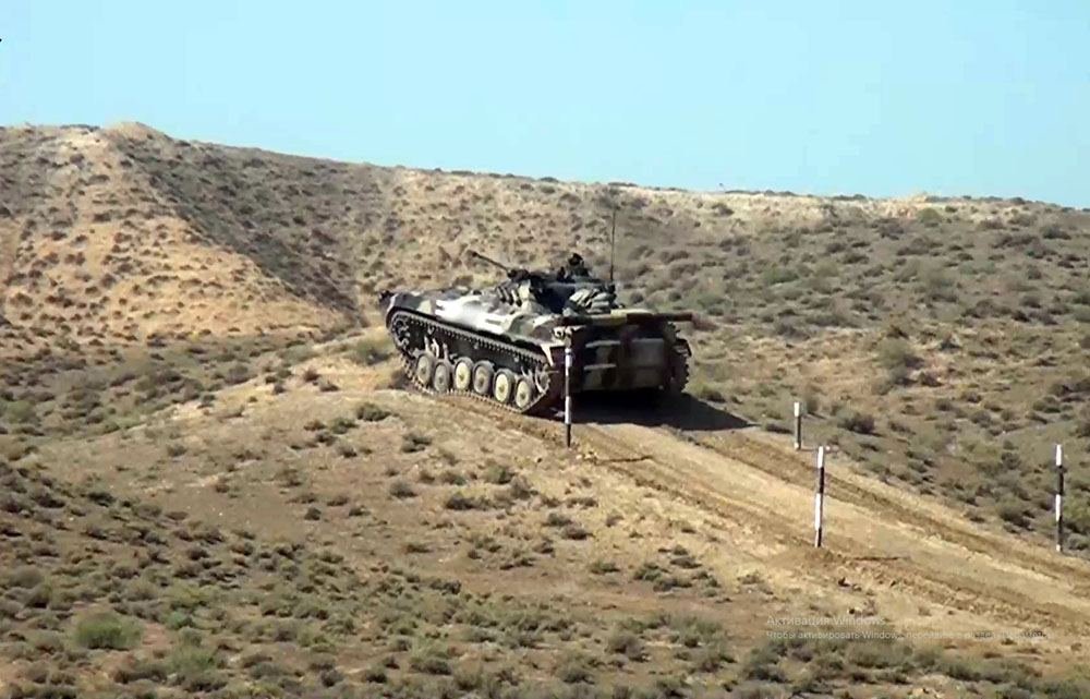 В механизированных подразделениях азербайджанской армии прошли практические занятия (ВИДЕО)