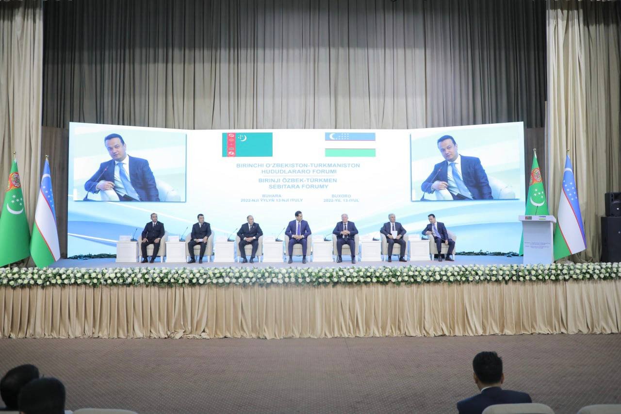 Узбекистан и Туркменистан подписали соглашения на 451 млн. долларов