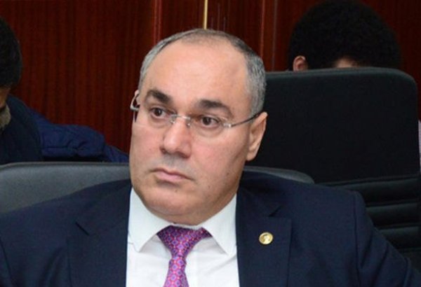Сафар Мехтиев освобожден от должности председателя Государственного таможенного комитета