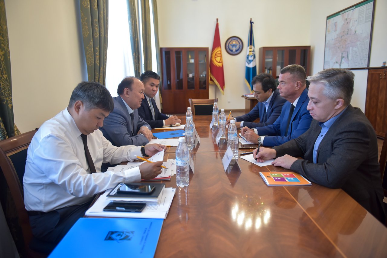 Мэр Бишкека встретился с послом Франции. Что обсудили?