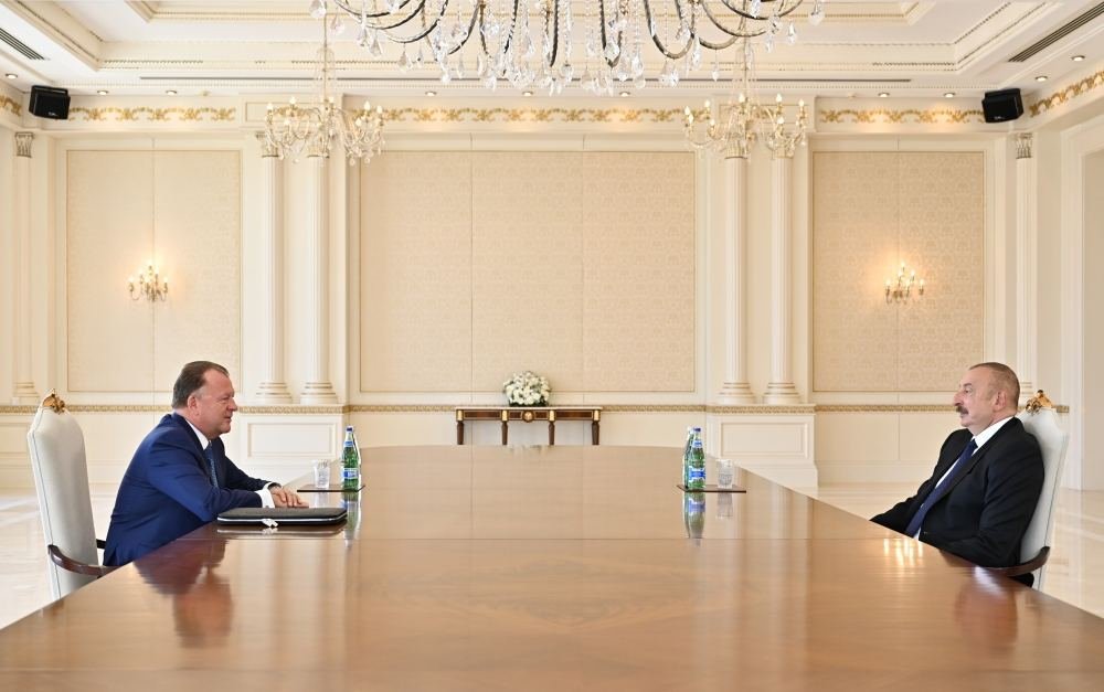 Президент Ильхам Алиев принял президента Международной федерации дзюдо