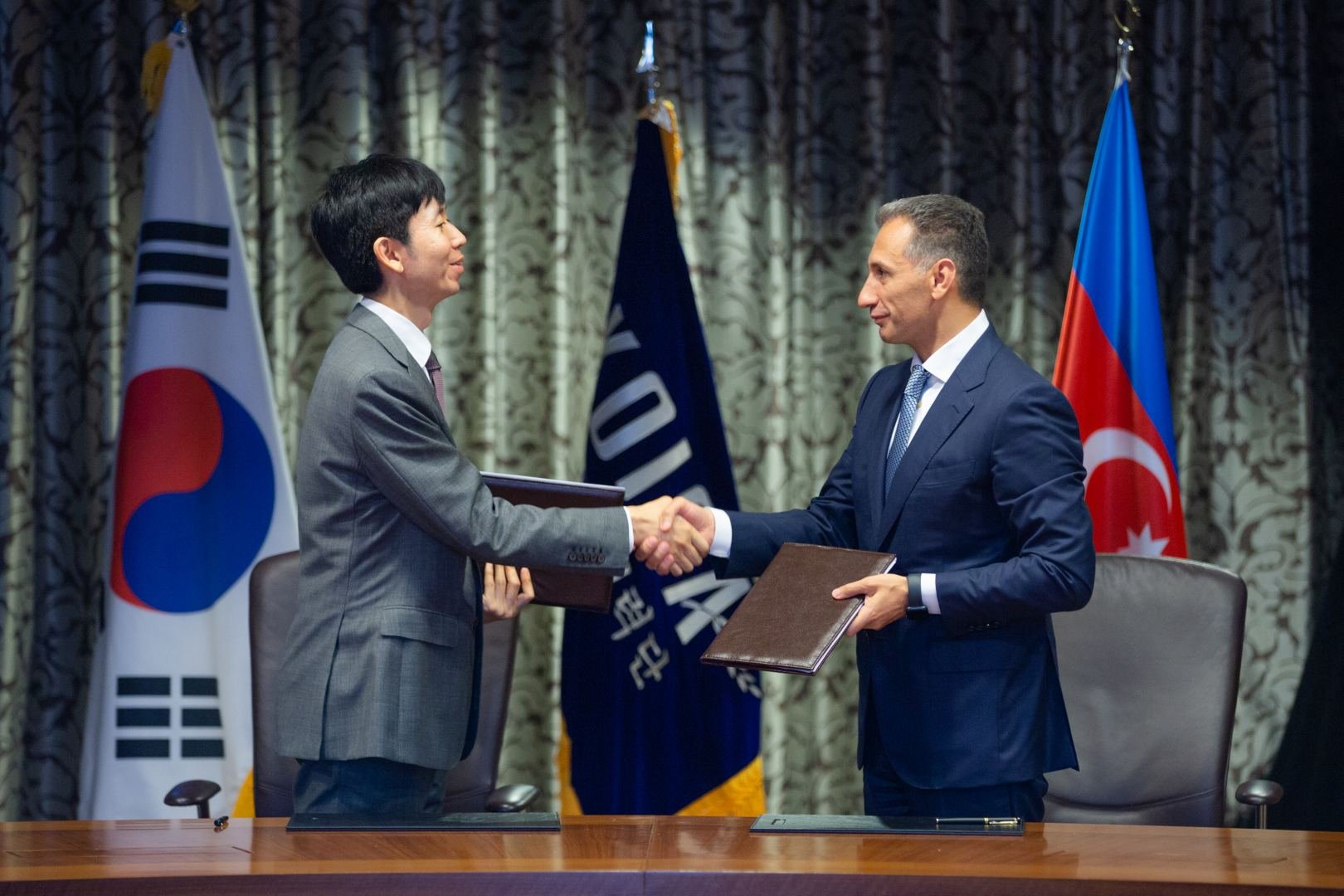 Южная Корея выделила грант в $2 млн на развитие инноваций в Азербайджане (ФОТО)