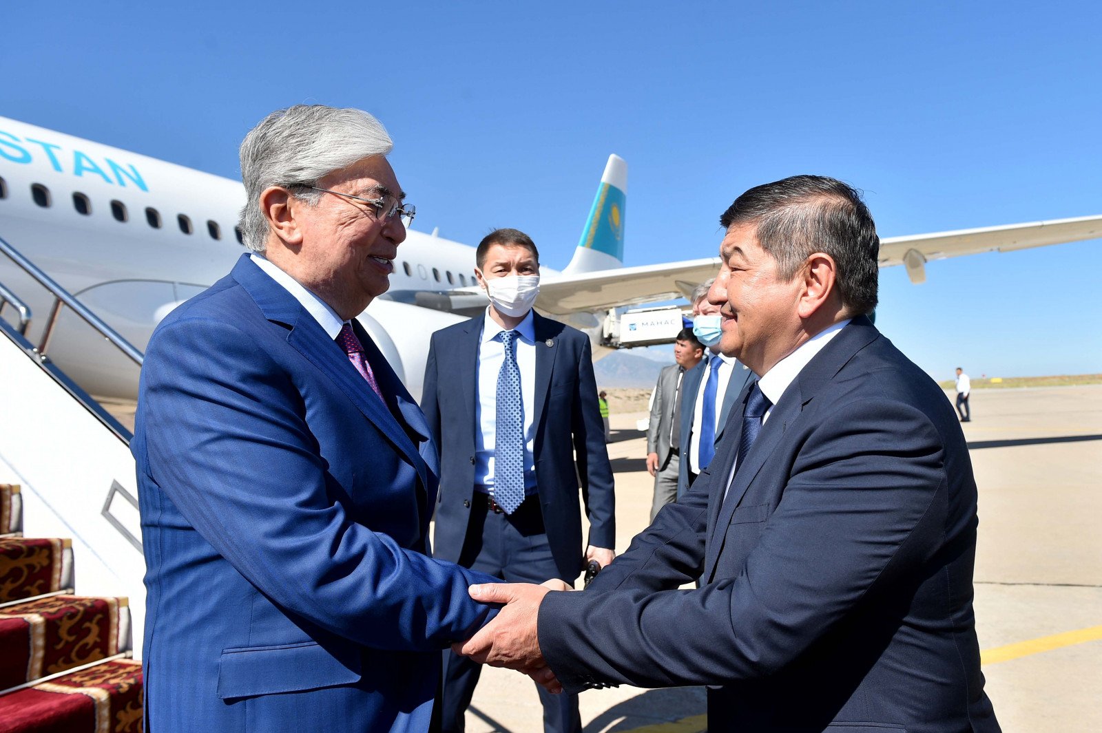 В Кыргызстан прибыл президент Казахстана Касым-Жомарт Токаев