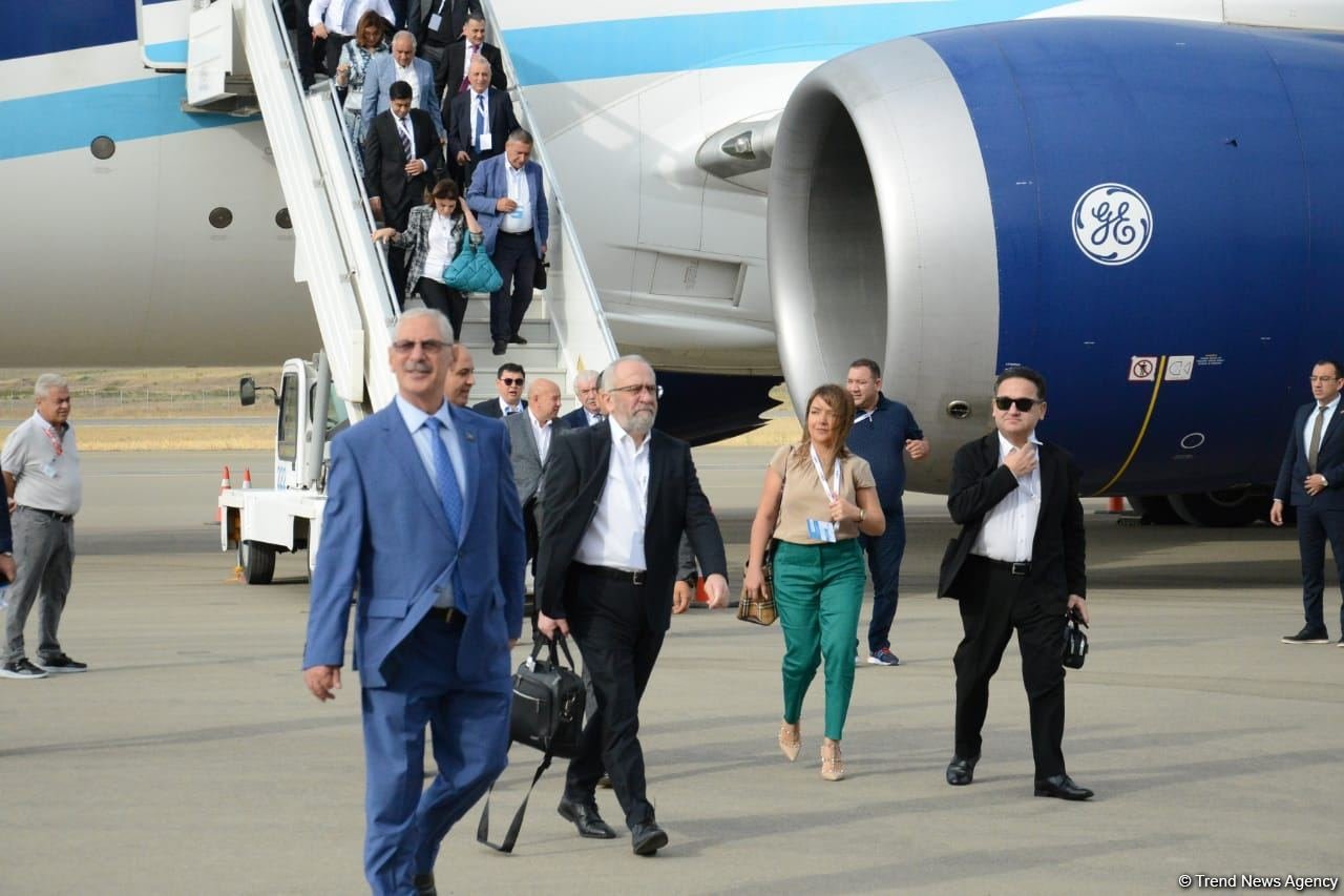 Делегация из представителей зарубежных СМИ и экспертов прибыла в Международный аэропорт Физули