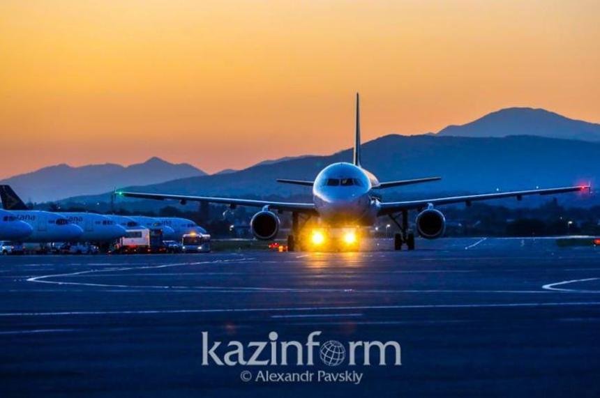 Размер штрафа при задержке авиарейсов могут увеличить в Казахстане